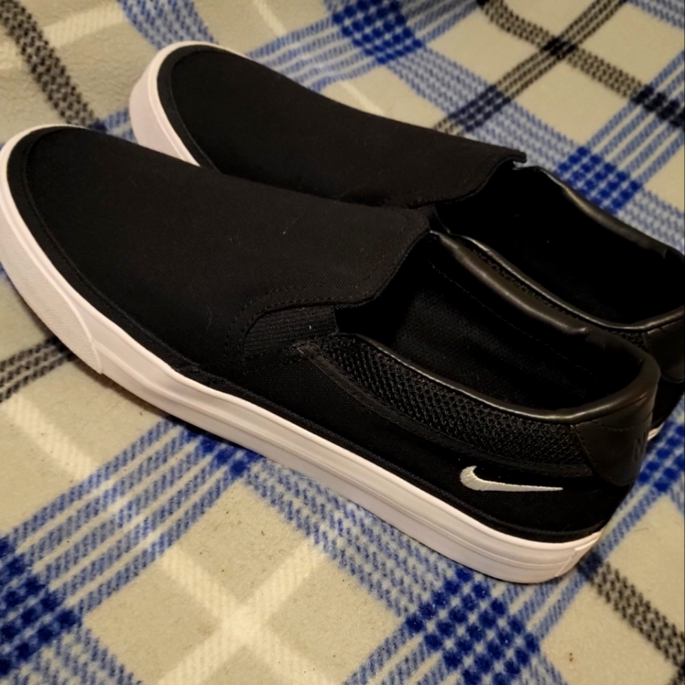 Nike Women Slides